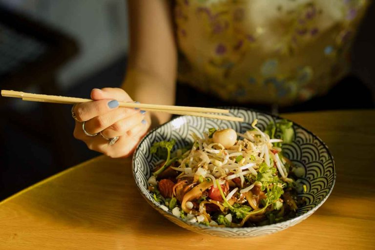 Mie-Panjang-Umur-Makanan-Imlek
