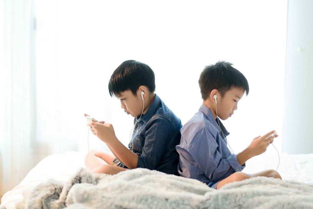 Si-Kecil-Senang-Bermain-Game-Jangan-Resah-Ikuti-Panduan-Ini