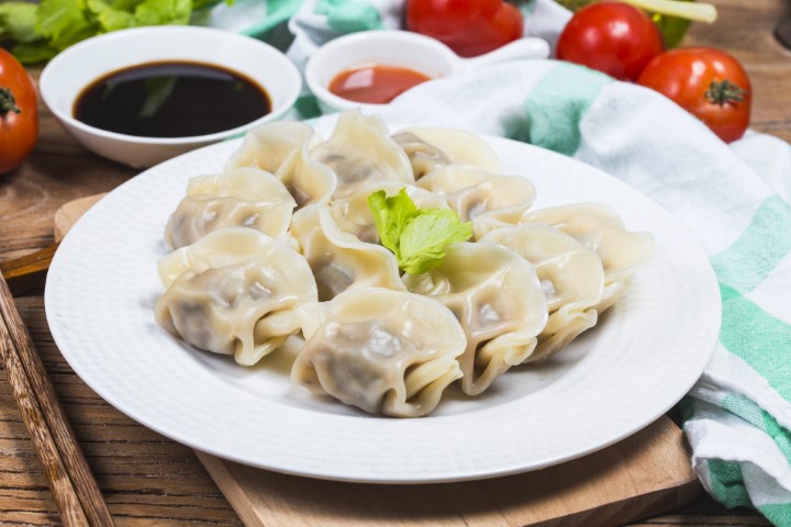 Makanan Khas Imlek Jiaozi