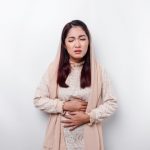mengatasi asam lambung naik saat puasa