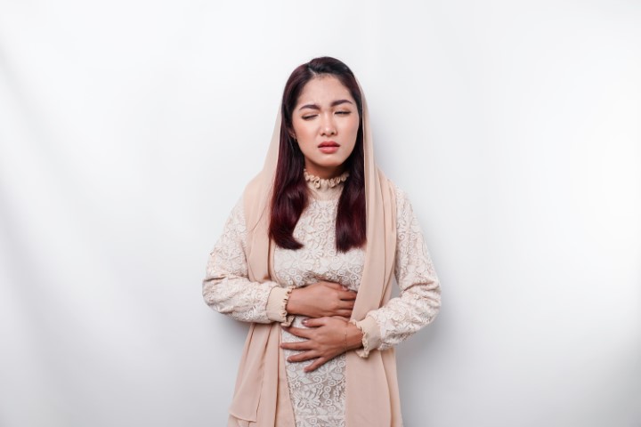 mengatasi asam lambung naik saat puasa