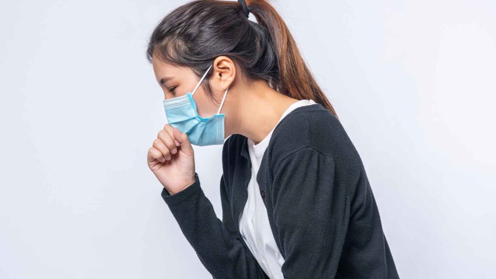 Jangan-Panik-Ketahui-Perbedaan-Gejala-Flu-Biasa-dan-Omicron