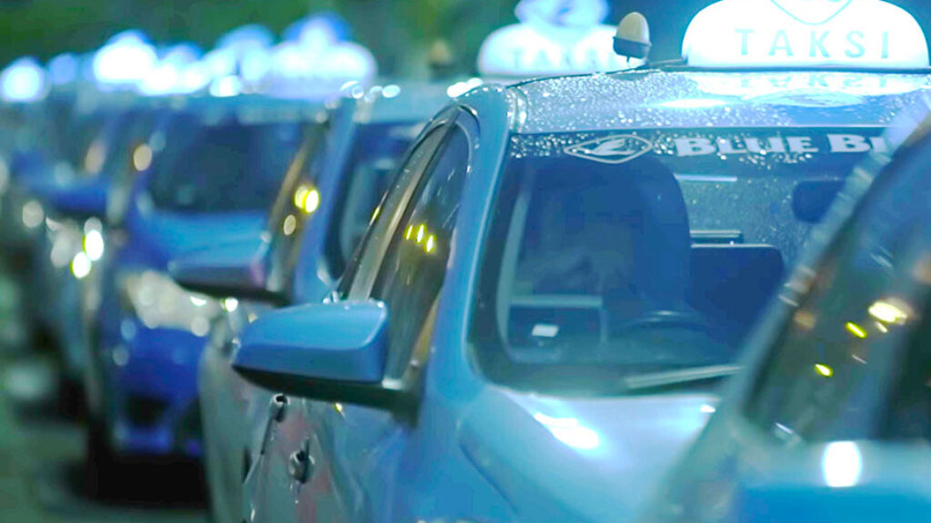 Pahlawan Kebaikan Pengemudi Bluebird