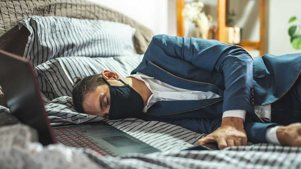 Mood Tidak Stabil saat WFH? Mungkin Kamu sedang Mengalami Pandemic Fatigue